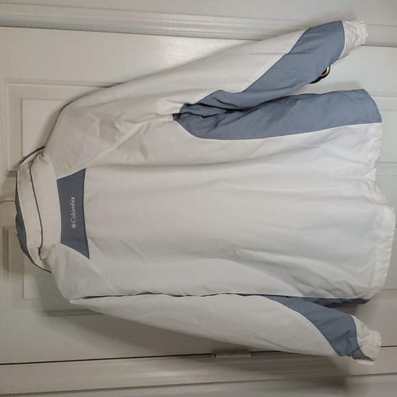 Like New Columbia 3 in one Jacket Full Zip & Snap Close - Picture 7 of 15